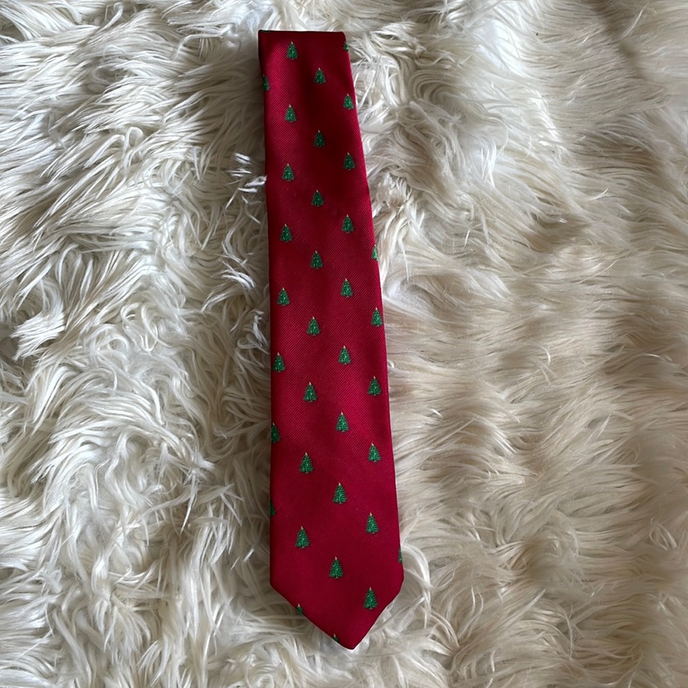 Johnny appleseeds red green Christmas tree holiday tie